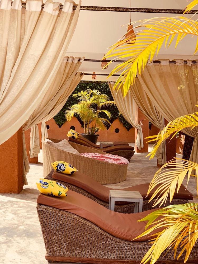Seafront Residences Bijilo Екстер'єр фото